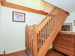 Oak Barn
