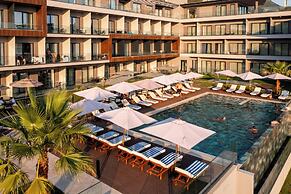 Royal Blue Resort & Residence