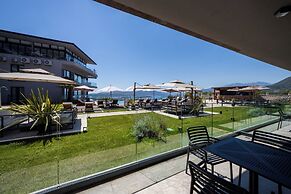 Royal Blue Resort & Residence