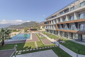 Royal Blue Resort & Residence
