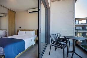 Royal Blue Resort & Residence