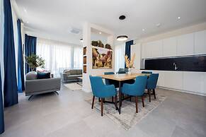 Royal Blue Resort & Residence