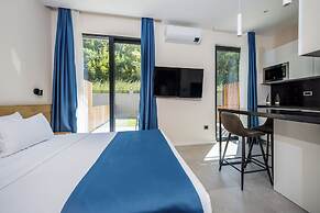 Royal Blue Resort & Residence