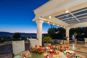 Frido Luxury Villa - 600 Sqm