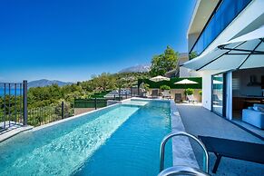 Villa Larissa With Sea View