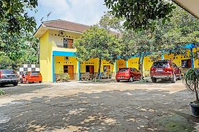 Hotel O Family Blitar