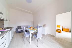 Chiara Modern Apartment by Wonderful Italy