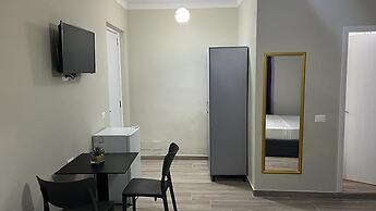 VILA AARON
