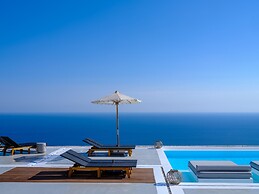 Terra Blanca Suites