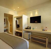 Terra Blanca Suites