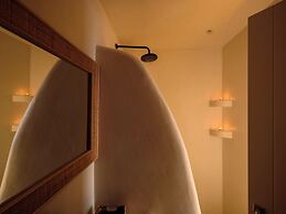 Terra Blanca Suites