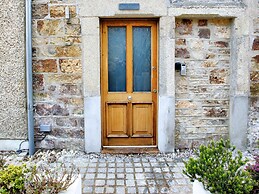The Tower, 5 Corisande Manor