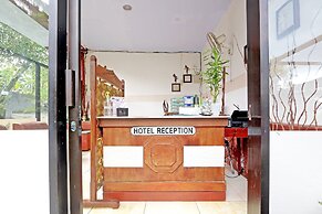 OYO 90878 Pakem Sari Hotel & Convetion