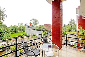 OYO 90878 Pakem Sari Hotel & Convetion