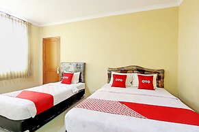 OYO 90878 Pakem Sari Hotel & Convetion