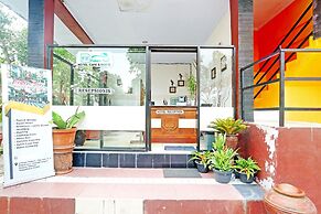 OYO 90878 Pakem Sari Hotel & Convetion