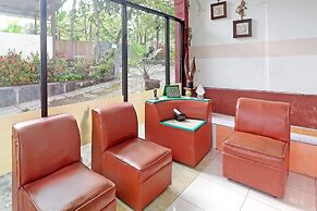 OYO 90878 Pakem Sari Hotel & Convetion