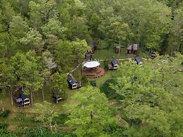 Bobocabin Coban Rondo Malang