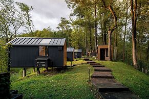 Bobocabin Coban Rondo Malang
