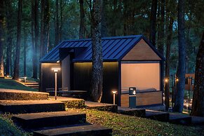 Bobocabin Coban Rondo Malang
