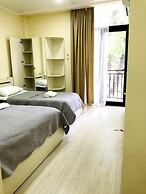 Hotel Gurya