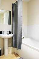 Comfy Duplex 2-bed Apartment in Milton Keynes