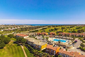 Lakeview Private Garden & Pool