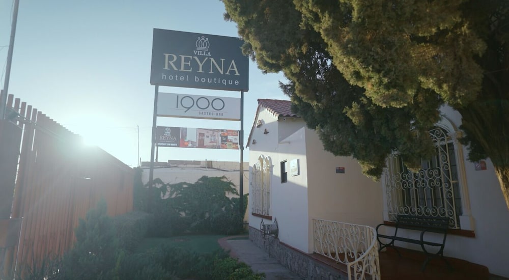 Hotel Villa Reyna