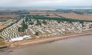 Coopers Beach 3-bed Caravan, Sleeps 8 & Pets Ok