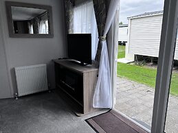 Coopers Beach 3-bed Caravan, Sleeps 8 & Pets Ok
