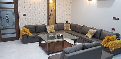 Entire 6-bed Garden Villa
