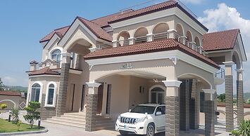 Entire 6-bed Garden Villa