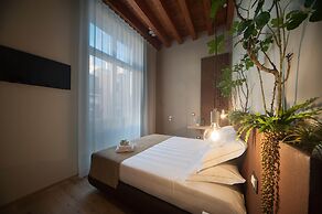 Antica Dimora Luxury Rooms - Meridia Collection