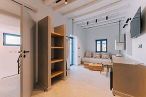 Kalathos Square Luxury Suites