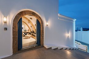 Kalathos Square Luxury Suites