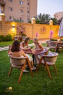 Pyramids Sunrise Inn