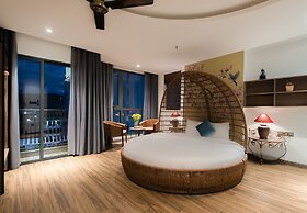 Aaron Boutique Hotel