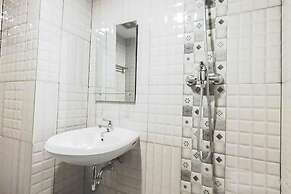 Comfort Studio At De Prima Apartment