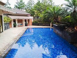 Homey 2Br At Majesty Apartment