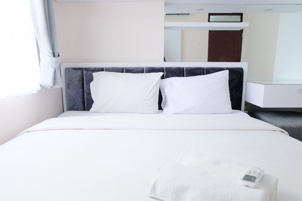 Good Deal 2Br At Gateway Pasteur Apartment
