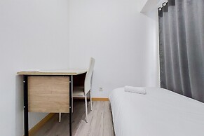 Nice 2Br Apartment At M-Town Residence