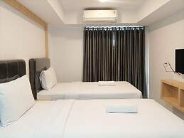 Homey Studio At De Prima Apartment