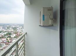 Homey Studio At De Prima Apartment