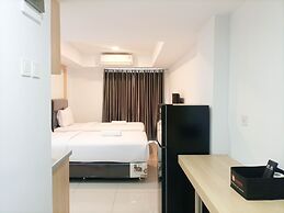 Comfy And Nice Studio At 27Th Floor De Prima Apartment