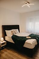 1BDR Central Apartment in Arad