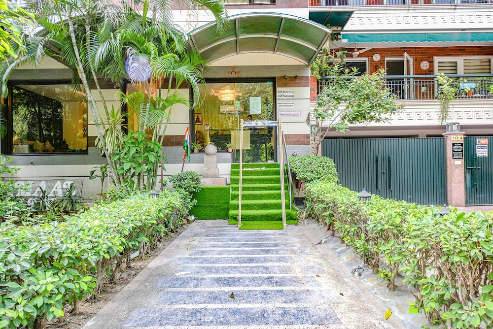 FabHotel Aashraye