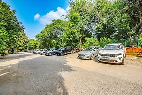 FabHotel Aashraye