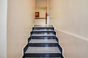 Fabhotel Astra