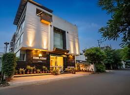 Fabhotel Prime Avenue