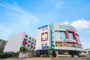 Fabhotel Royal Residency Ii
